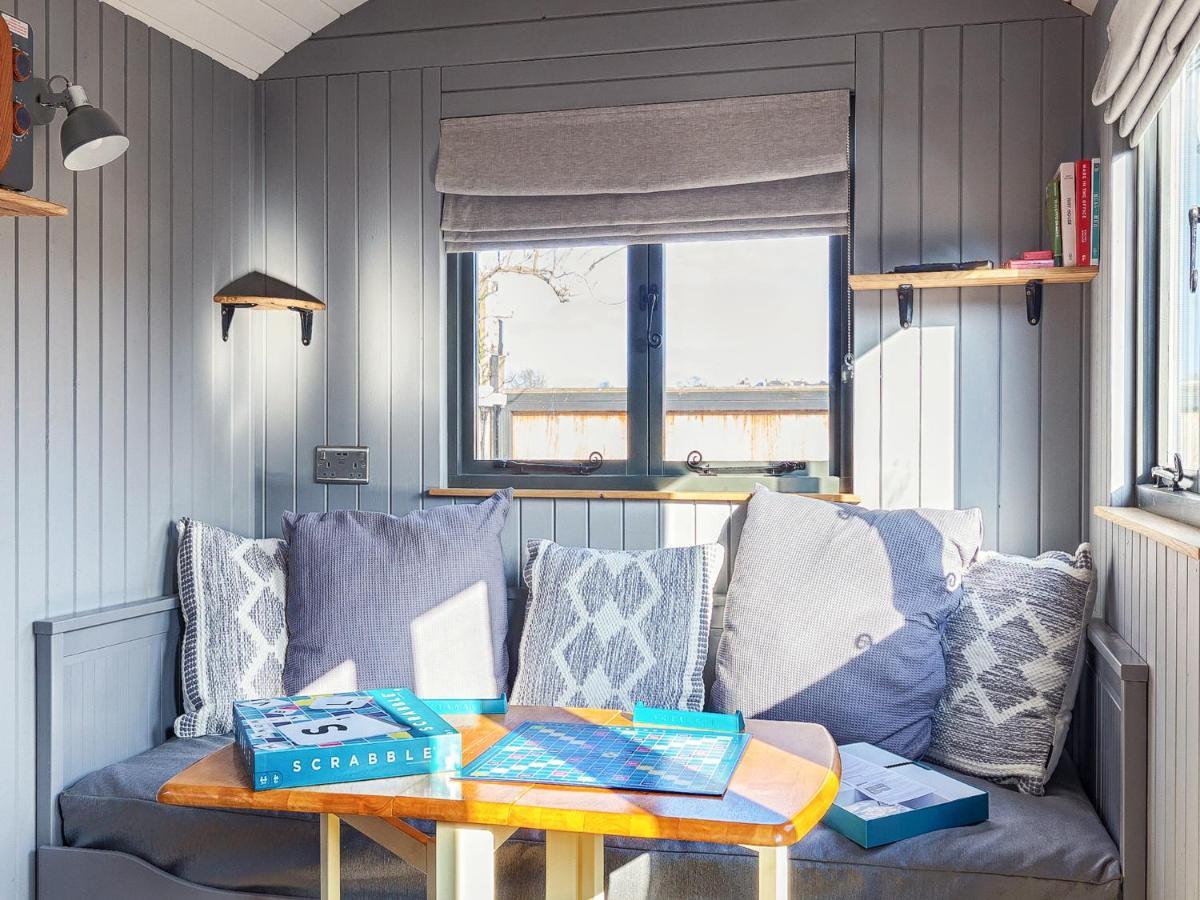 Pass The Keys Whitstable Shepherds Hut Minutes From The Harbour Eksteriør billede